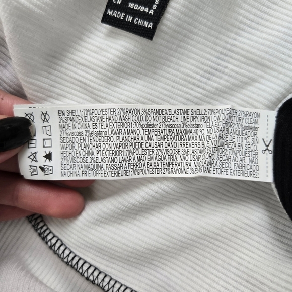 Forever 21 Colorblock Cropped Halter Top. Size Small. New.A ribbed knit crop t - Picture 6 of 8